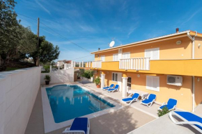Гостиница Apartments Angela  Трогир